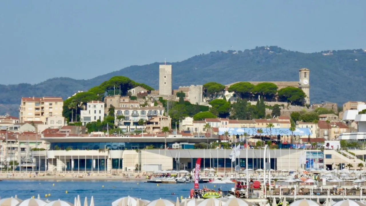 Cannes Center - Very Practical - All Comfort Apartment France